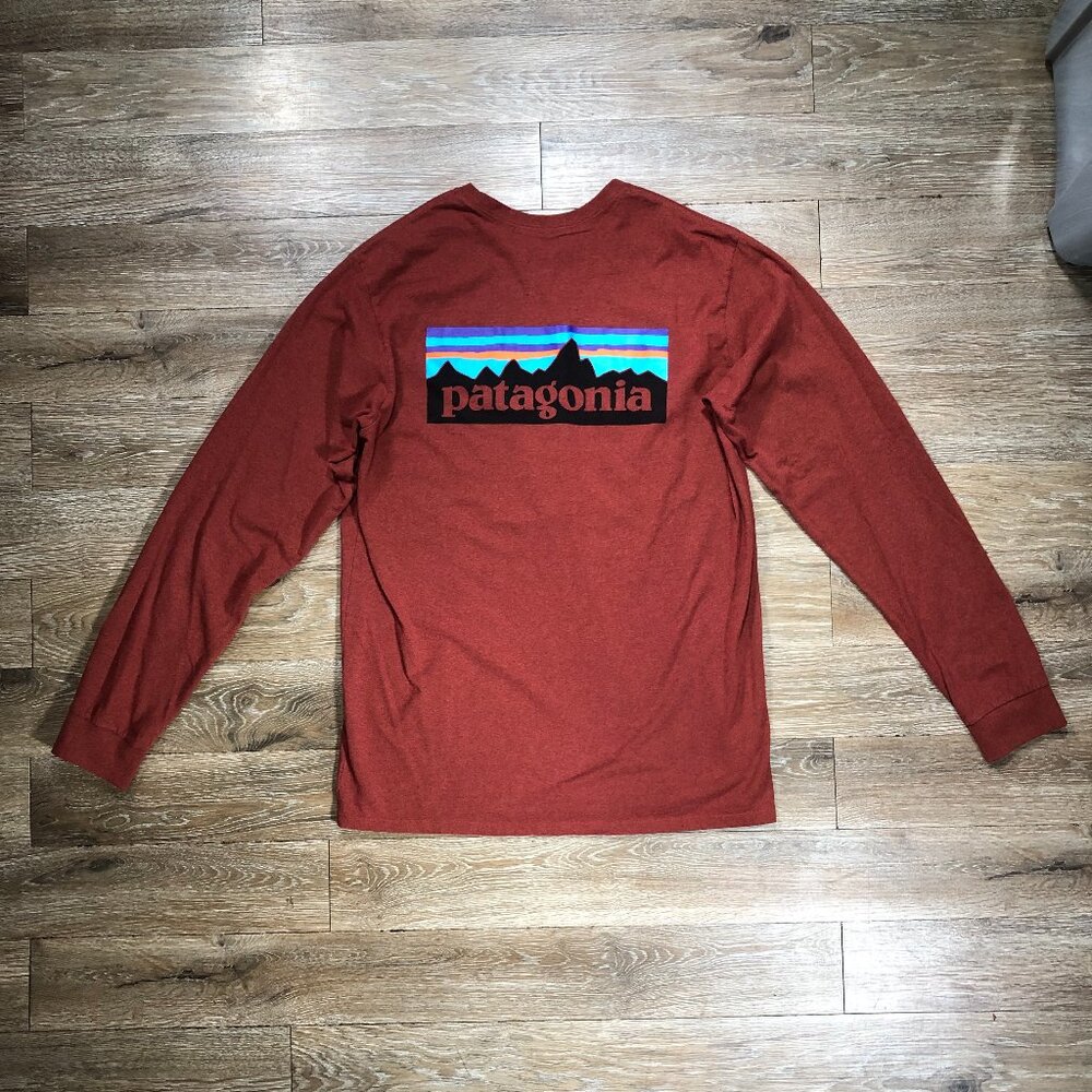 Patagonia Long Sleeve Responsibili-Tee T Shirt Maroon Rust Mountain Logo Size M